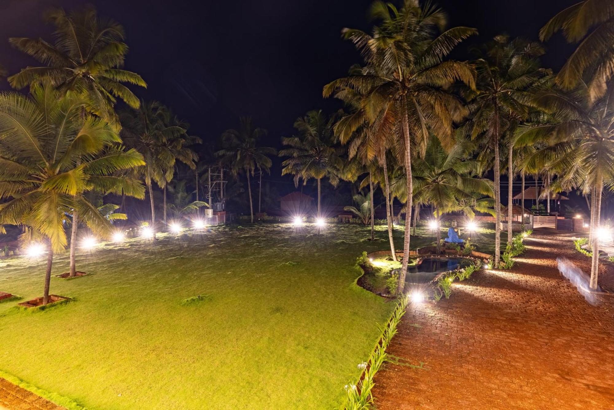 Nilaya Stays Padubidri Bagian luar foto